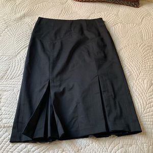 Black pleated slits pencil skirt